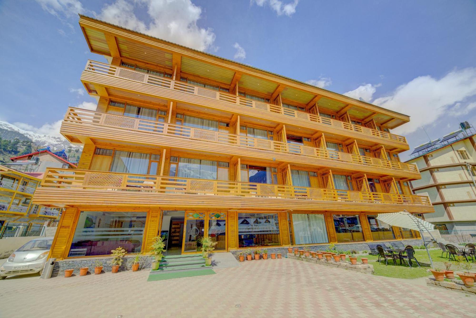 Ahr Grace Resort And Spa - Manali (Himachal Pradesh) — Photos 1